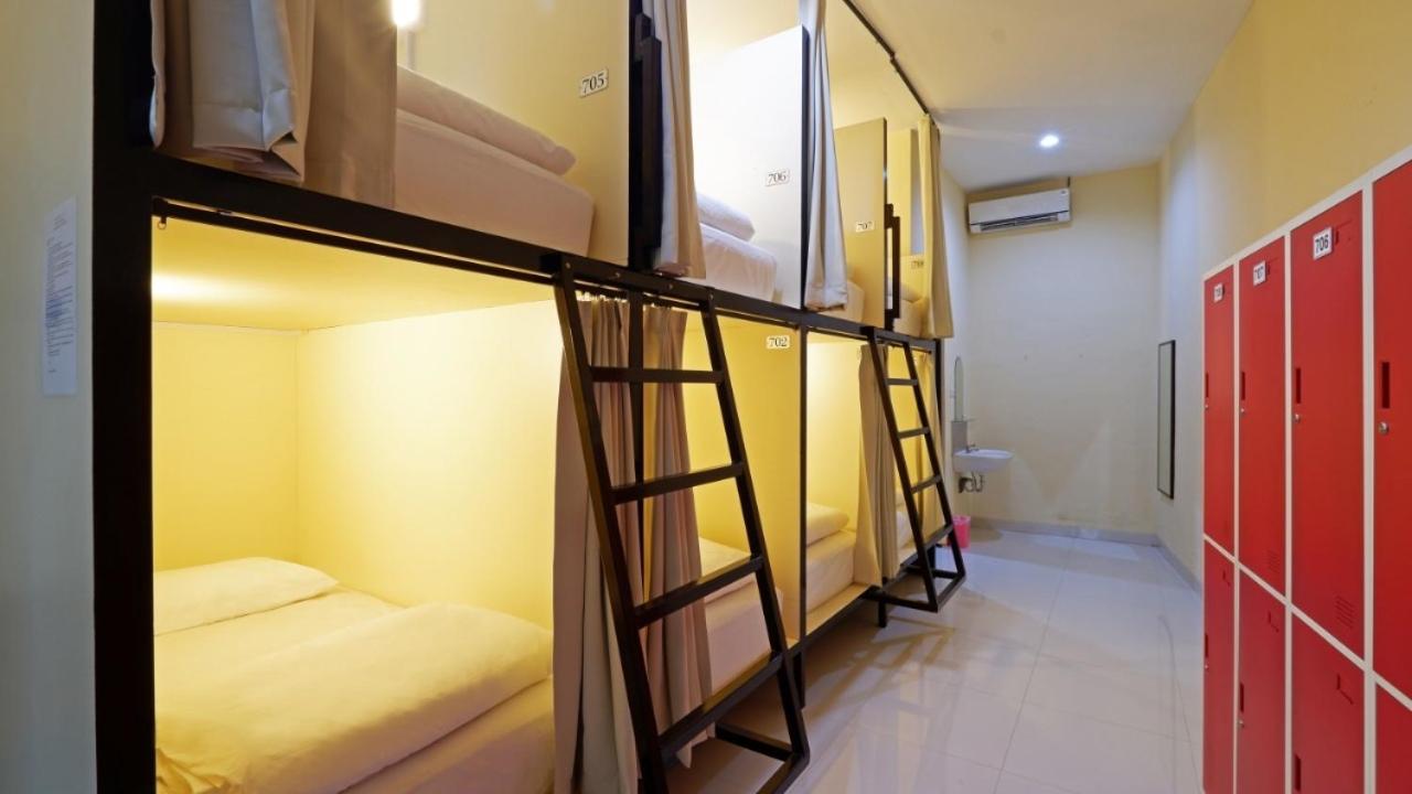 V Canggu Dormitory エクステリア 写真